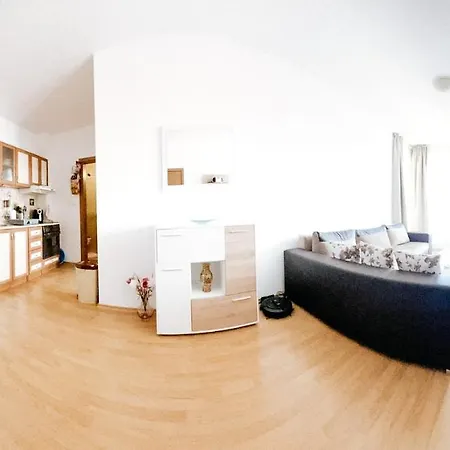Apartman - Sunny Day 6 *